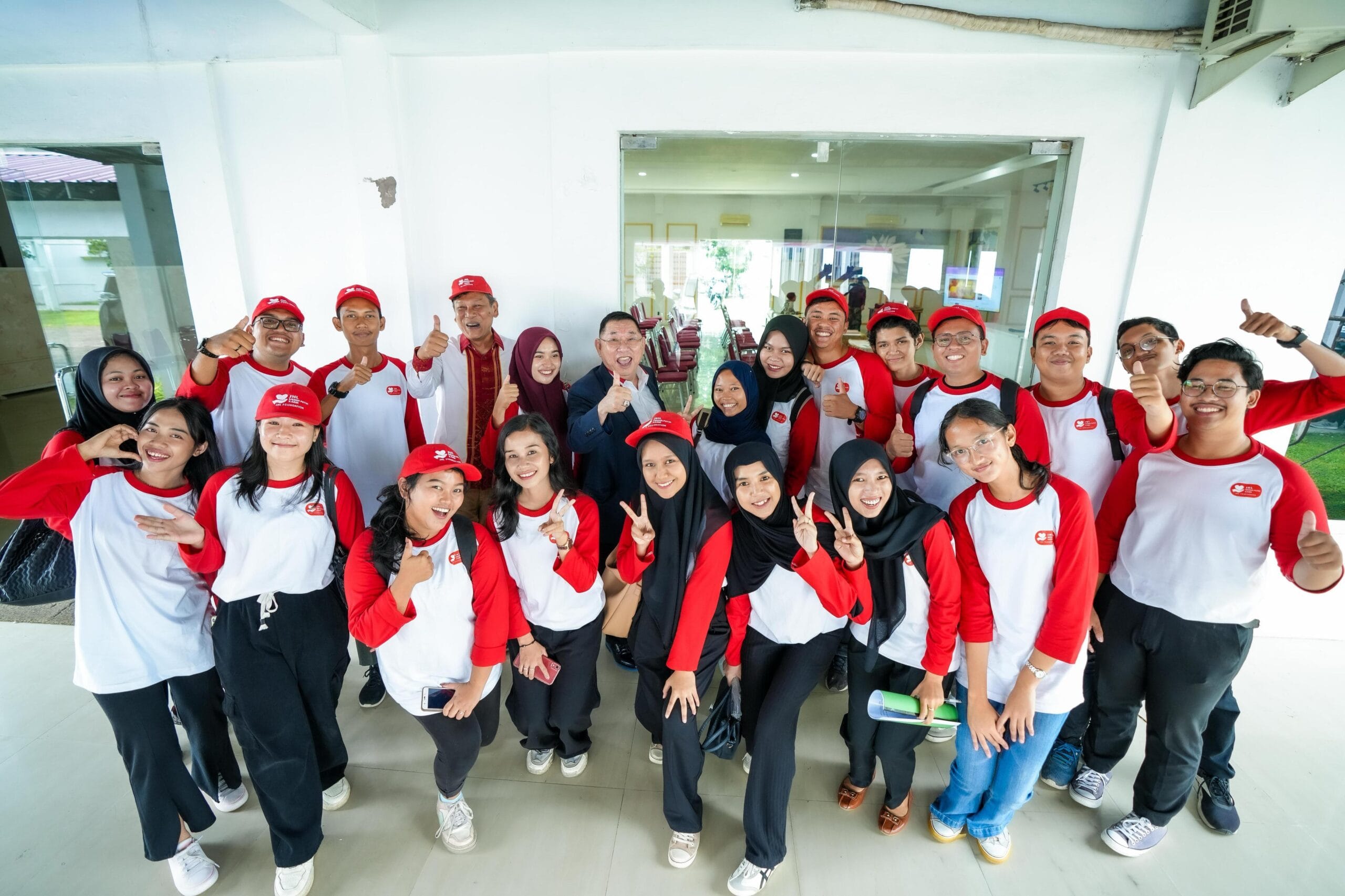 Yayasan Merah Putih Kasih JHL Foundation - 1